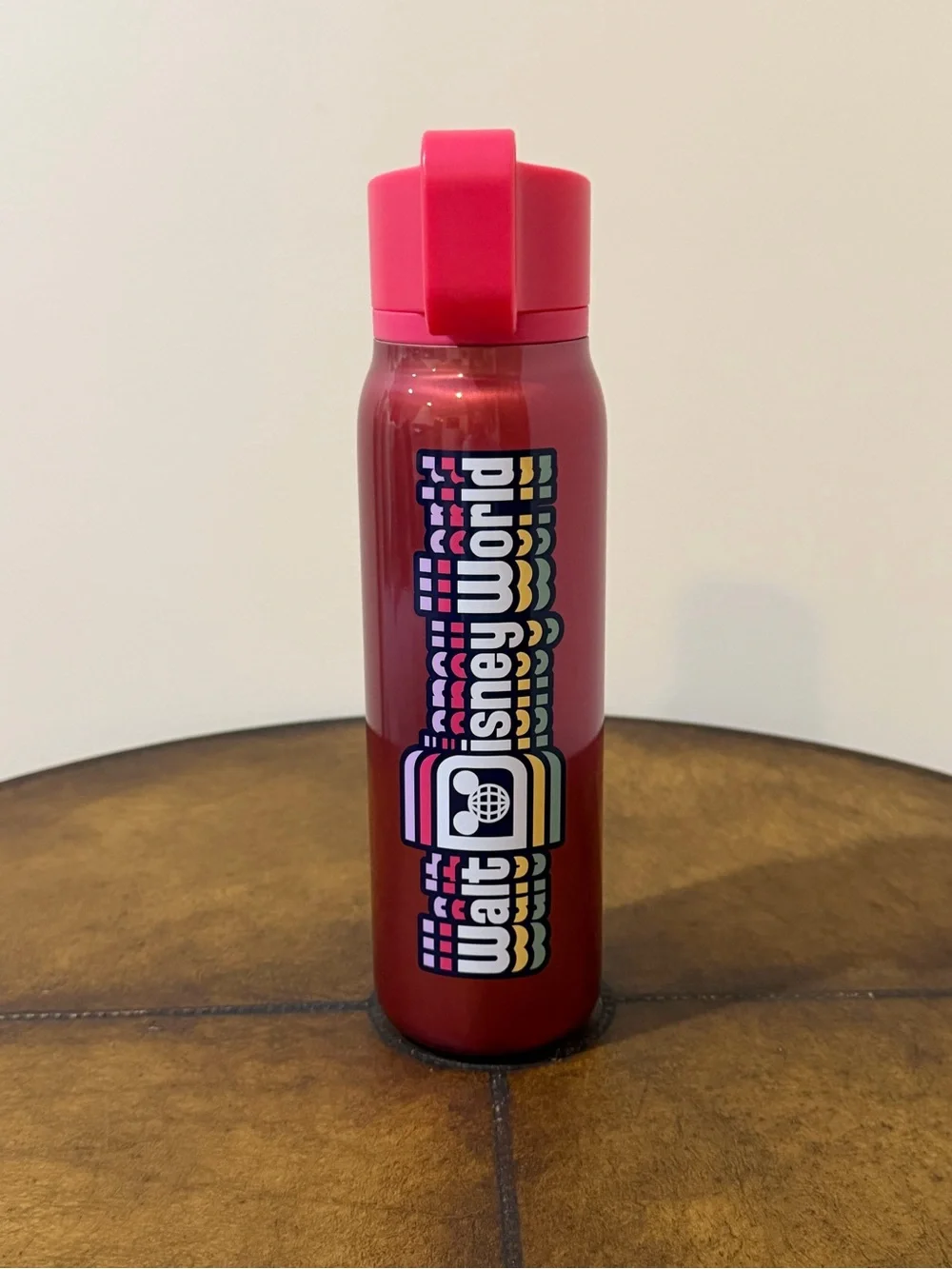 NEW STARBUCKS WALT DISNEY WORLD LOGO WATER BOTTLE IN HOT PINK 20oz